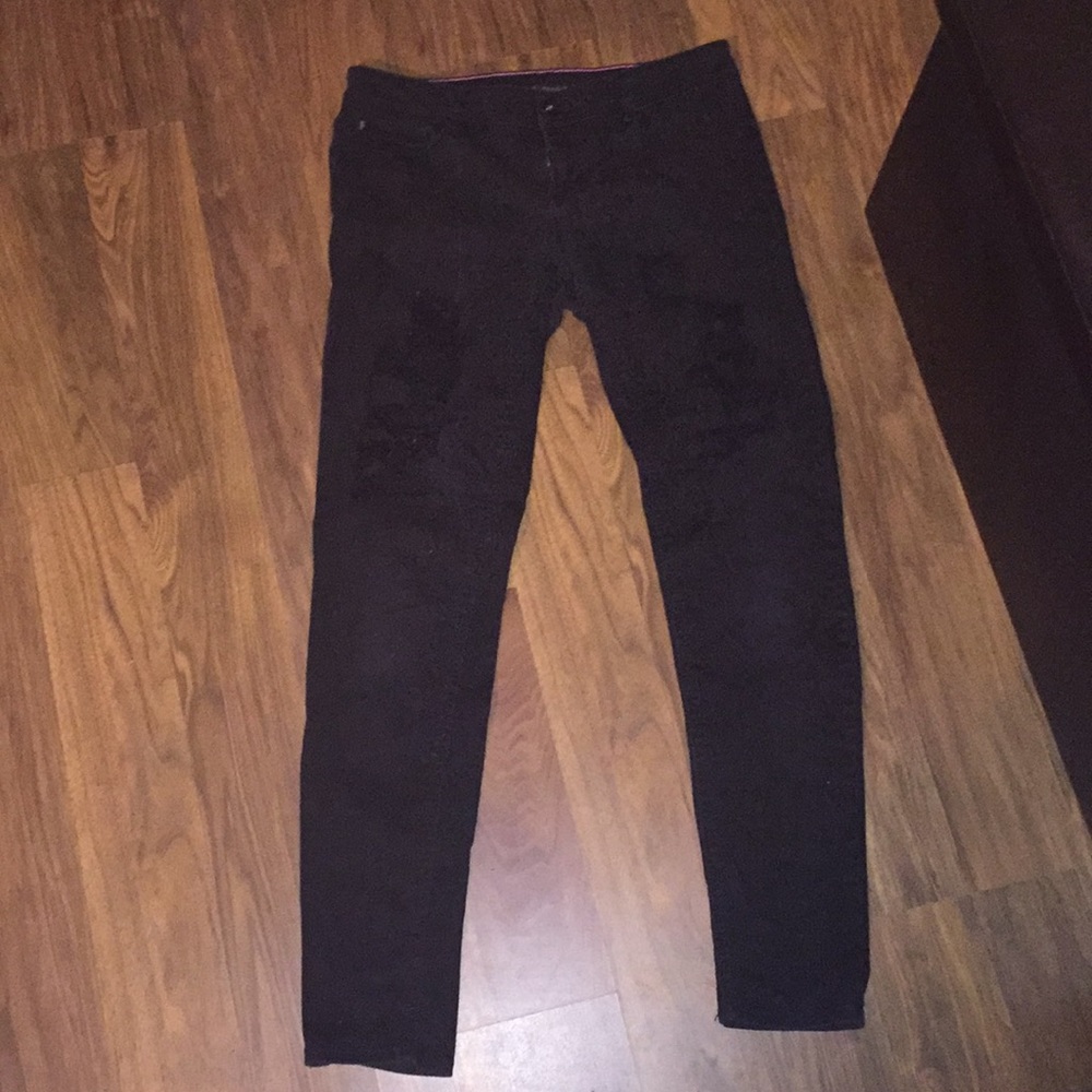 Black ripped jeans